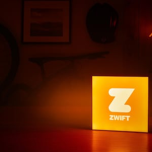Zwift Light Box – oranje of witte achtergrond – verlicht bord voor pijngrotten