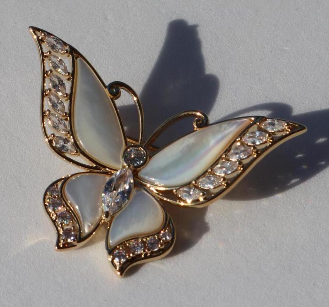 Butterfly Brooch White Color Pins Unique Brooch Birthday New Year Gift ...