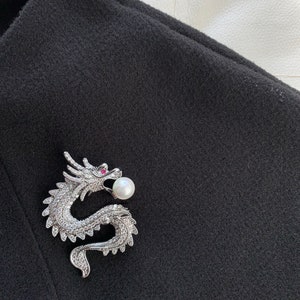 Modische Tier Drachen Brosche Elegante Atmosphärische Kreative Personalisierte Kleidung Accessoires Brosche Pins Broschen silber farbe Brosche Bild 1