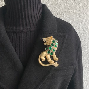Luxury Brooch gold Color pin Casual Suit Accessory pin