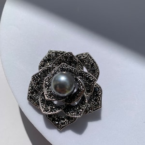 Schwarze Rose Blumen Perlenbrosche für Damen Herren Schmuck Mode Abzeichen Clips Hochzeit Broschen Pins Bild 8