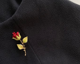 Red Rosa flowers Brooches flower Design Plant Series Badges Pins Lady Clothing Sweater Corsage Buckle Jewelry