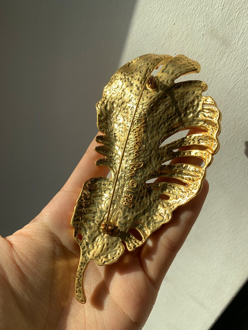Broche Dorée Feuilles - Occasion En Très Bon état, Sans Marque