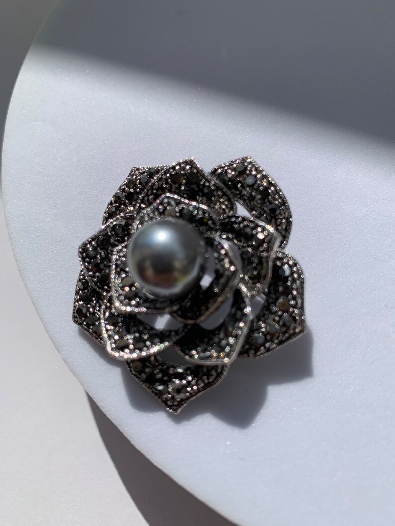 Schwarze Rose Blumen Perlenbrosche für Damen Herren Schmuck Mode Abzeichen Clips Hochzeit Broschen Pins Bild 9