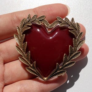 Heart Brooch red colour Pins office wear Brooch wedding gift birthday New Year Gift Brosche Christmas
