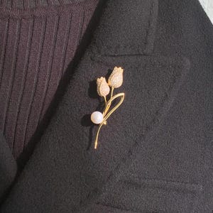 Flower Brooch gold colour Pins office Brooch elegant gift