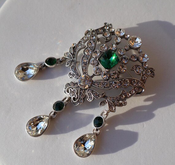 Vintage Style Crystal Brooch: Rhinestone Silver Green  display picture 1