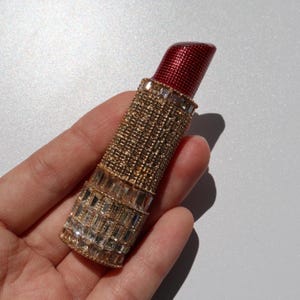 Elegant Brooch red gold colour Pins office wear Brooch Luxury birthday wedding gift Brosche Christmas