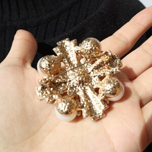 Gold Farbe Barock Französisch Retro Perle Brosche Pin Abzeichen Broschen Schmuck für Frauen Mädchen Party Corsage Zubehör brosche Bild 4