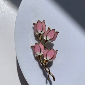 Blumen Brosche Mode elegant Pin Brosche Magnolia rosa Farbe Accessoire Bild 7