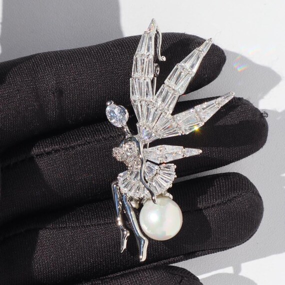 Aazon.co: Leaf Brooch Pin Corsage, Sweater Dress Shawl Elegant Jewelry Accessory Decor For