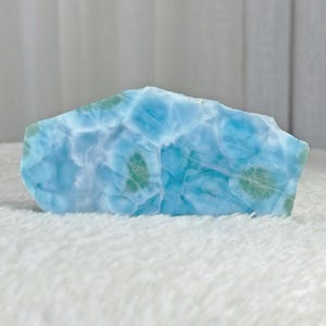 Larimar-plaat 116 g, grote blauwe en groenblauwe ruwe Dominicaanse edelsteen, zeldzame kristallen en mineralen,