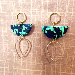 Stainless steel dangling earrings