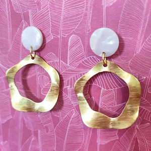 Stainless steel dangling earrings