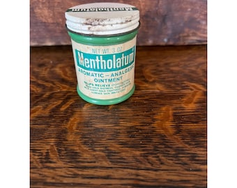 Ungüento Mentholatum antiguo, frasco de vidrio verde de 3 oz, tapa de hojalata de boticario de Buffalo, NY.