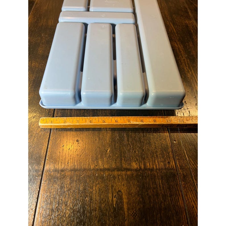 VTG Rubbermaid Light Blue Silverware Drawer Organizer Tray 6 Section Granny image 4