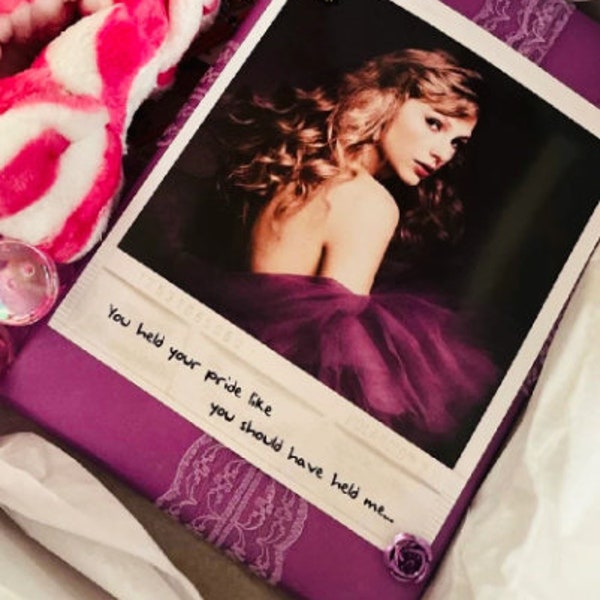 Blind date with a book  (Taylor’s Edition)