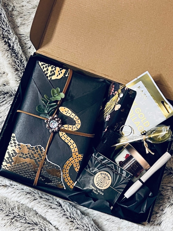 Blind Date with a Dark Romance Book Gift Box: Mystery Book Lover Present