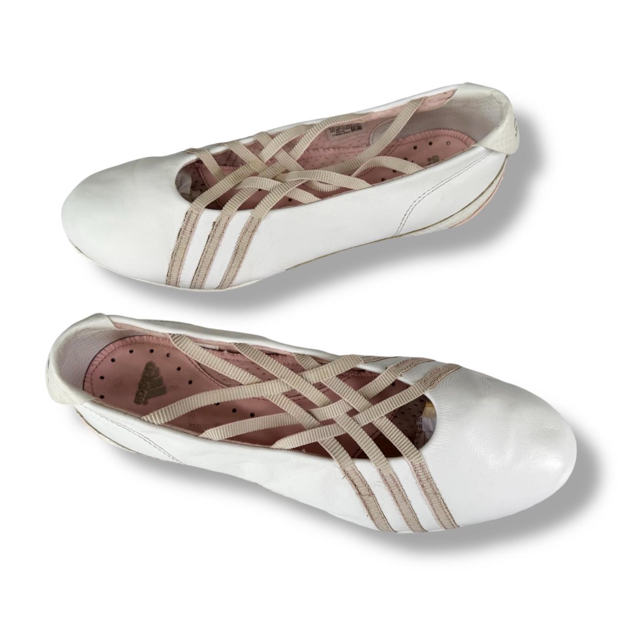adidas gazelle silver green womens Adidas - Tyshawn Low (Core Black/Flat White/Gold Metallic)