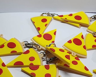 PIZZA KEYRINGS! NOMNOM! Pepperoni!