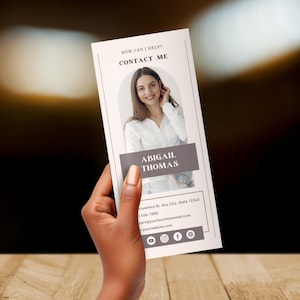 Modèle de brochure professionnel à trois volets, design recto verso accrocheur, personnalisable pour toute entreprise, modifiable dans Canva