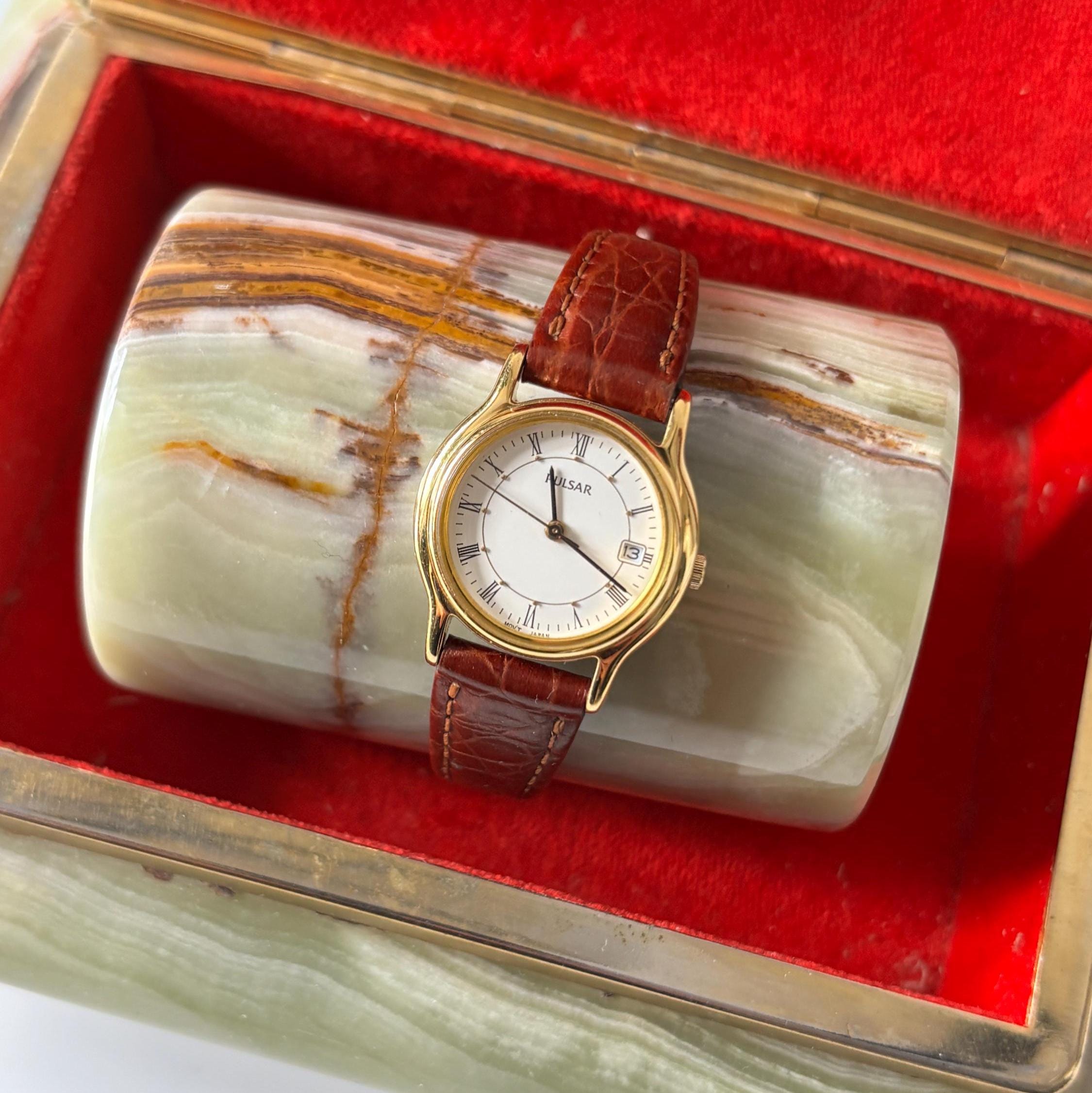 Vintage Pulsar V782-X088 Ladies Quartz Watch Working Roman Numeral Dial Date Display January 1996
