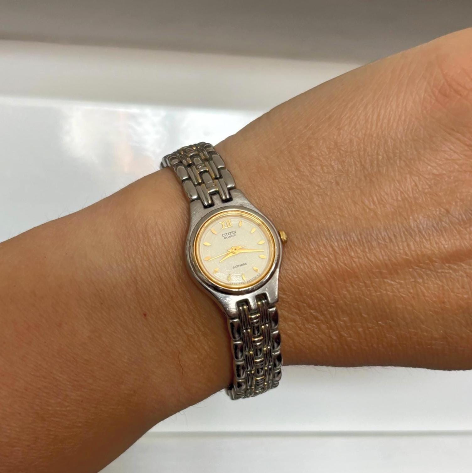 Vintage Citizen Sapphire Ladies Quartz Watch | Japanese Dress Watch | Silver Tone Bracelet