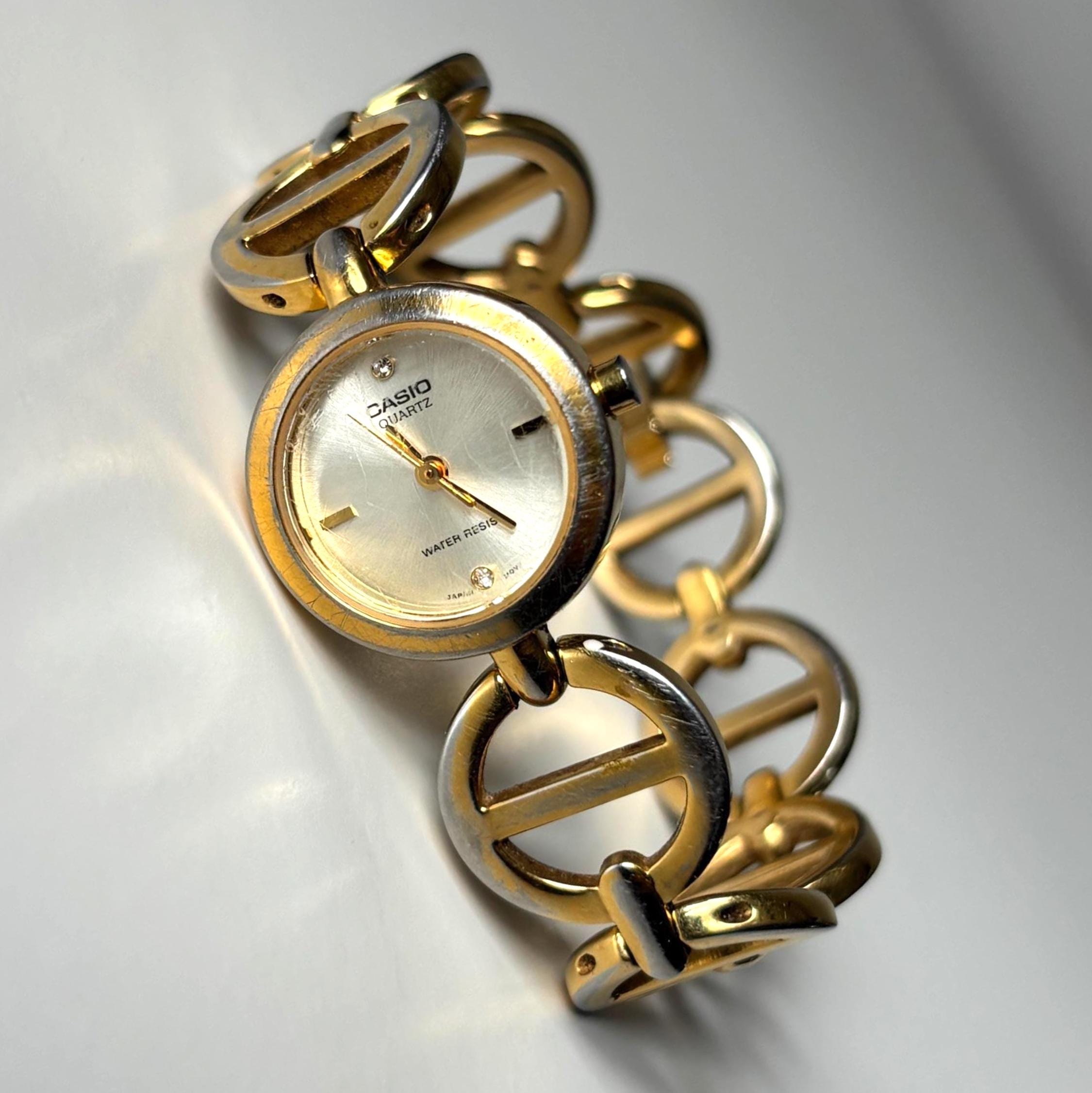 Vintage Casio LTP-2068 Ladies Quartz Bracelet Watch | Gold Tone Jewellery Style | Working
