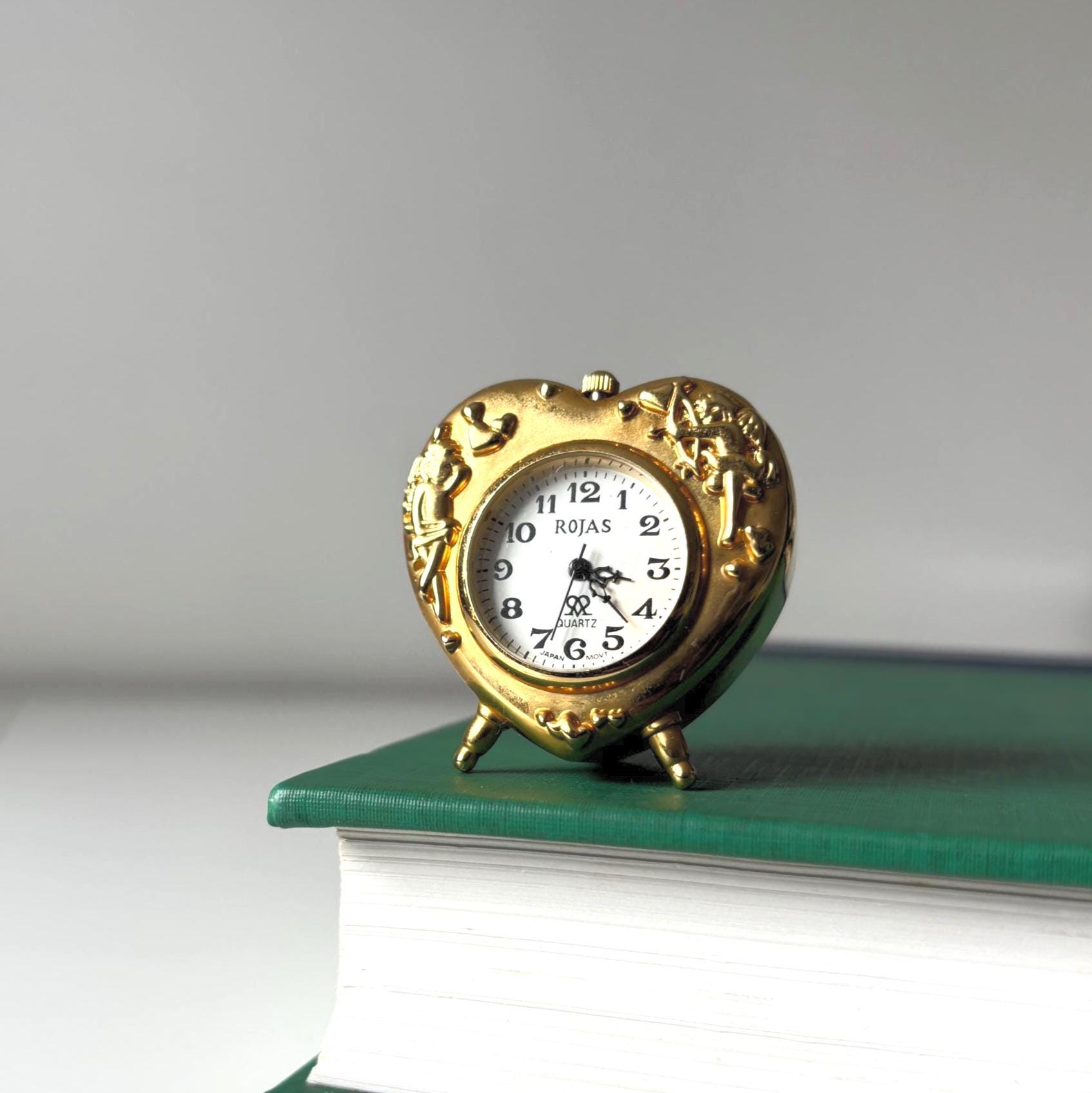 Vintage Miniature Rojas Heart Quartz Clock Gold Tone Cherub Novelty Ornament