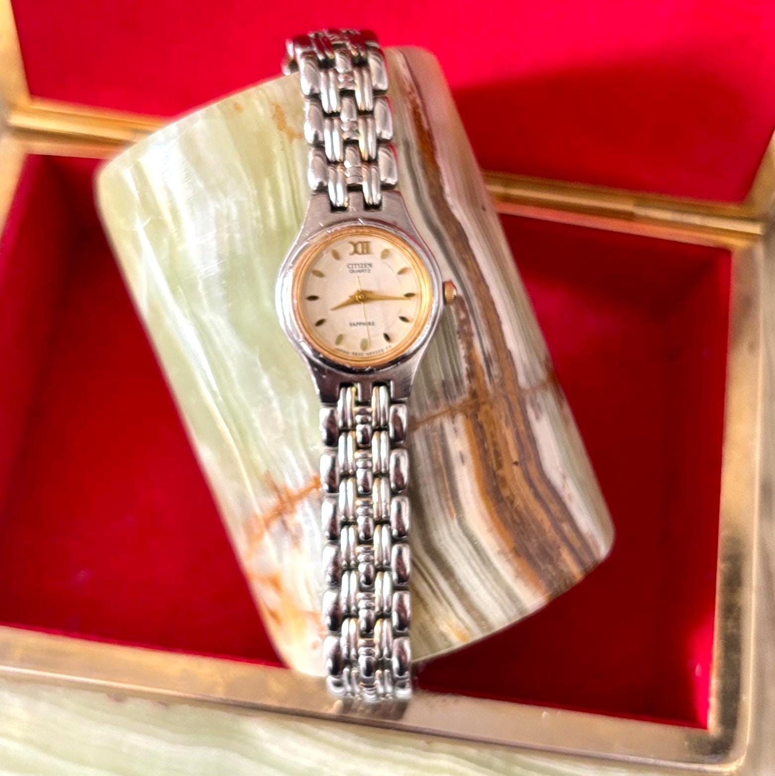 Vintage Citizen Sapphire Ladies Quartz Watch | Japanese Dress Watch | Silver Tone Bracelet