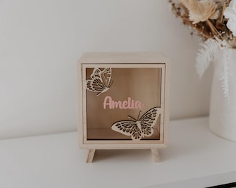 Hucha Hucha Mariposa Delantera - Hucha de madera personalizada para niñas con mariposas