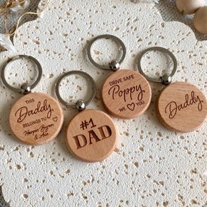 Engraved wooden keyring for dad, Father’s Day gift keychain, personalised message, engraved gift for Father’s Day