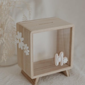 Hucha personalizada - Daisy, Hucha de madera para niños, Hucha personalizada para niños
