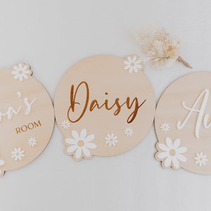 Daisy Name Plaque - 20cm, kids bedroom name plaque, great gift for girls bedroom decor