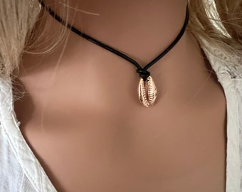 Gold Kauri Muschel Leder Choker, 22k vergoldet Boho Halskette