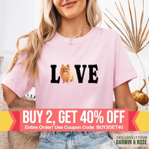 Pomeranian Mom T-Shirt: Fluffy Pom Lover Gift