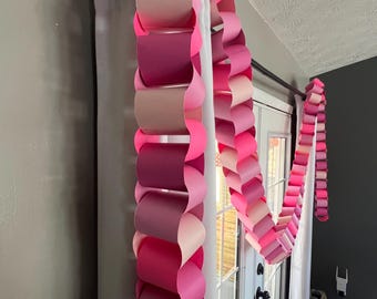 Festive Chunky Pink XL Paper Chain