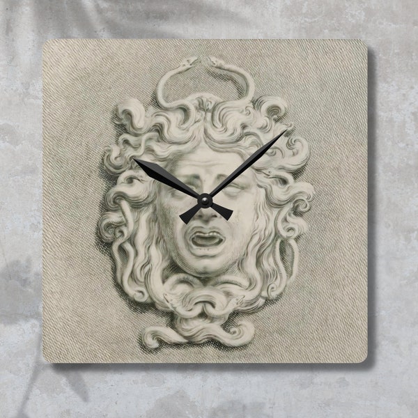 Horloge murale ornée de gravure de tête de méduse des années 1800 | Minimaliste | victorien