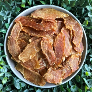 Crispy Chicken Strips for Dogs & Cats, Healthy Treats, Highly Digestible, All-Natural, Dehydrated, Single-Ingredient, Clean, Handmade, USA