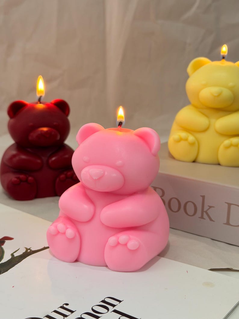 HarmonyandCandles Bear Candle - Thumbnail 2