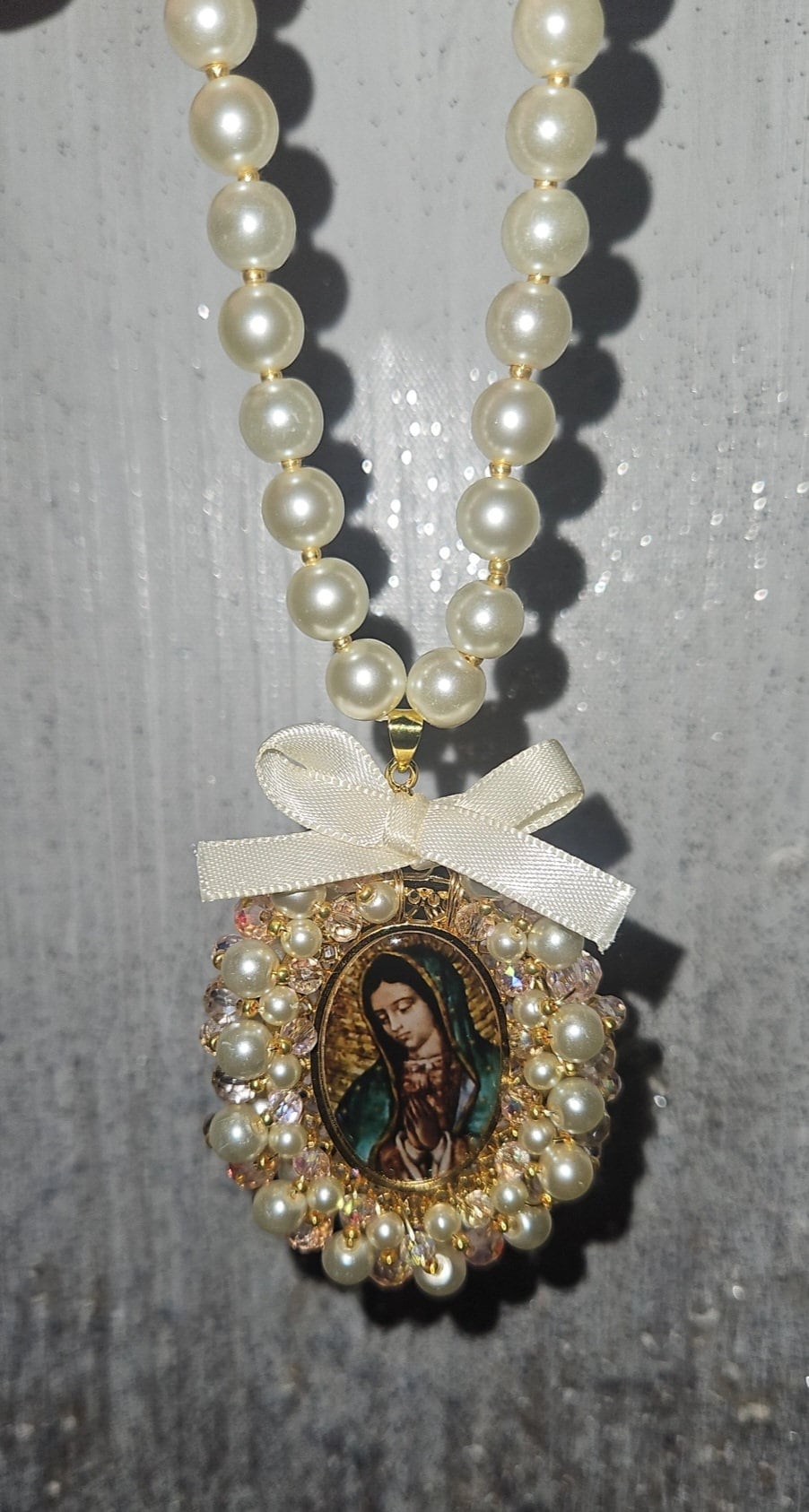 Virgin Mary Car Charm,Car Decoration, Car Accessories, Rear view Mirror,Car Blessings,Car Rosary,Baptism Gift,Religious Catholic,Car Charm