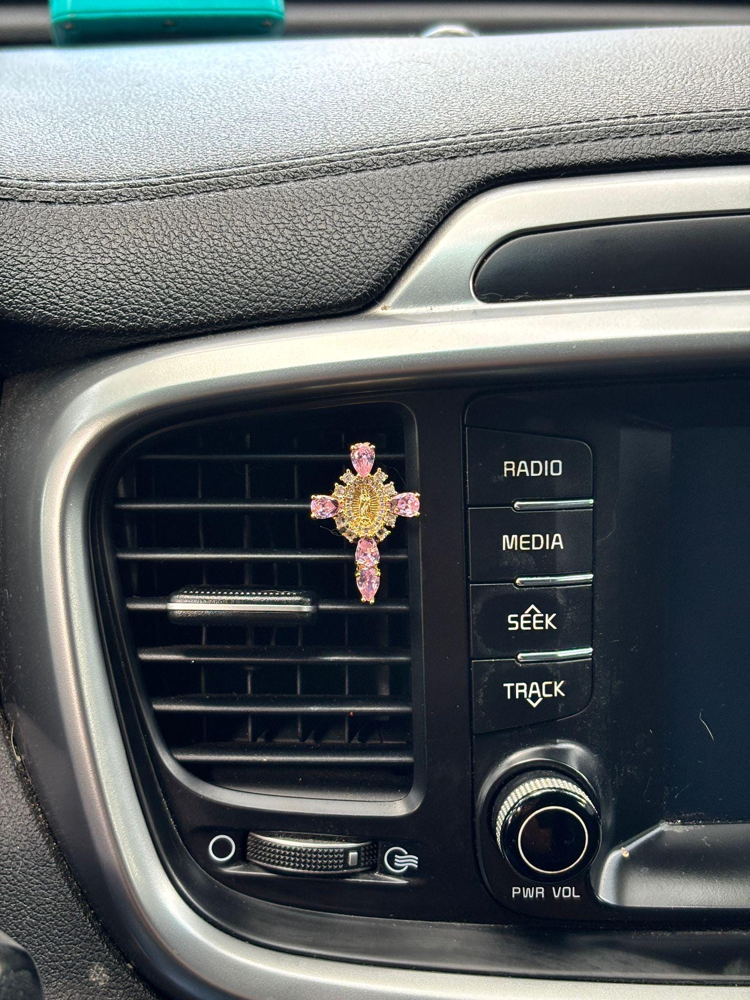 Crystal Cross Car Air Vent Clips - Crystal Cross - Car Air Vent Decor - Crystal Car Crucifix - Christian Gift Idea - Car Accessories - Cross