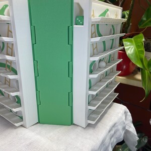 Playbook'D Ormar och stegar - Spel med vikbokstema bild 4