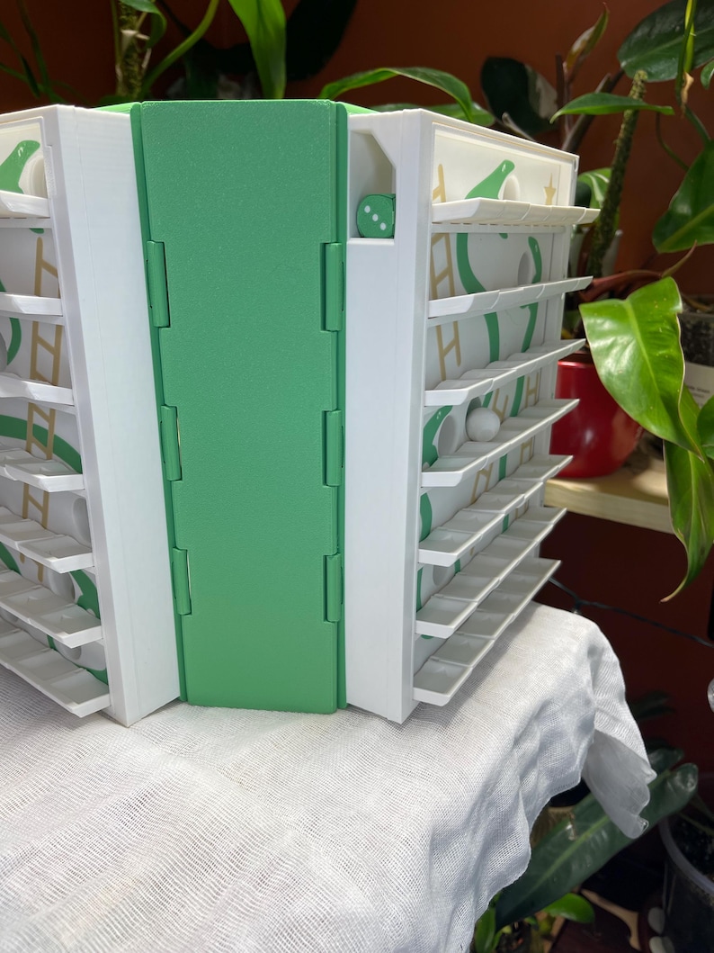 Playbook'D Ormar och stegar - Spel med vikbokstema bild 4