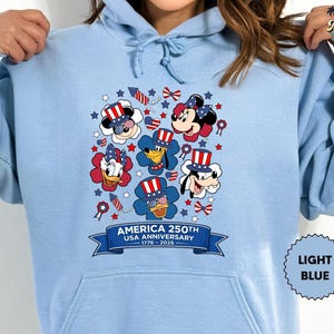 Camiseta de Mickey y sus amigos del 4 de julio de 2026, camiseta del Día de la Independencia de Disney, camiseta familiar de Disneyland, camiseta de Walt Disney World imagen 4