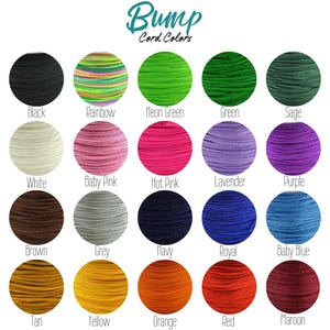 Puede incluir: Una tabla de colores de 20 colores de cord&oacute;n diferentes para cord&oacute;n de golpe. Los colores incluyen negro, blanco, marr&oacute;n, gris, azul marino, azul real, azul beb&eacute;, marr&oacute;n, amarillo, naranja, rojo, granate, arco&iacute;ris, verde ne&oacute;n, verde, salvia, rosa beb&eacute;, rosa fuerte, lavanda y morado.