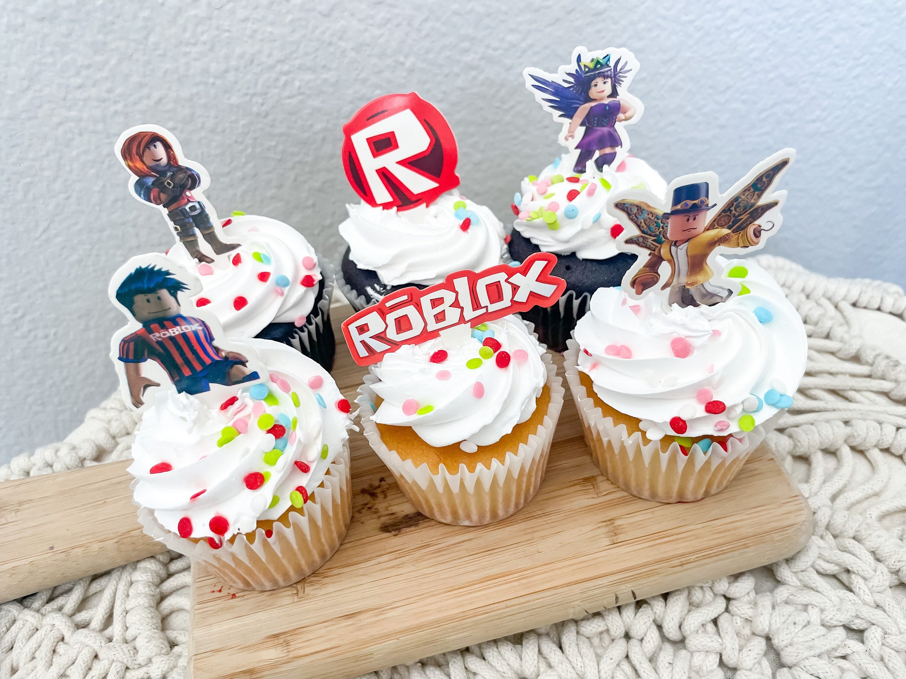 chpapeleartes - Topper bolo e cupcakes Roblox Bolo