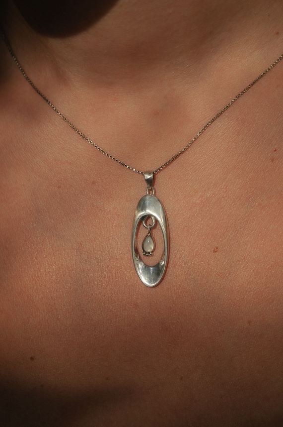 Vintage Sterling Silver Nacre Pendant