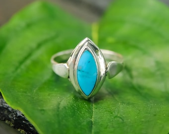 Vintage Sterling Silver Turquoise Ring