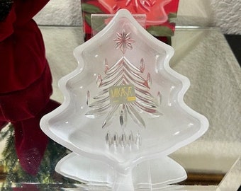 Mikasa Yuletide Baum Frost Sweet Dish